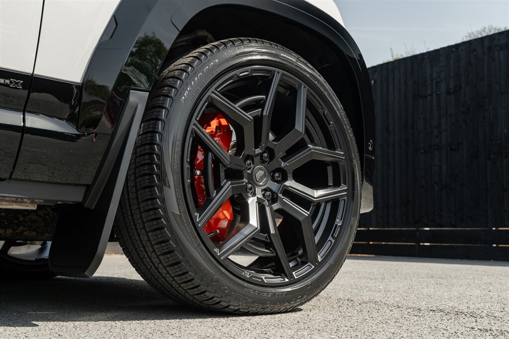 Used Land Rover Defender 110 2026 for sale - 78212168: Photo 19