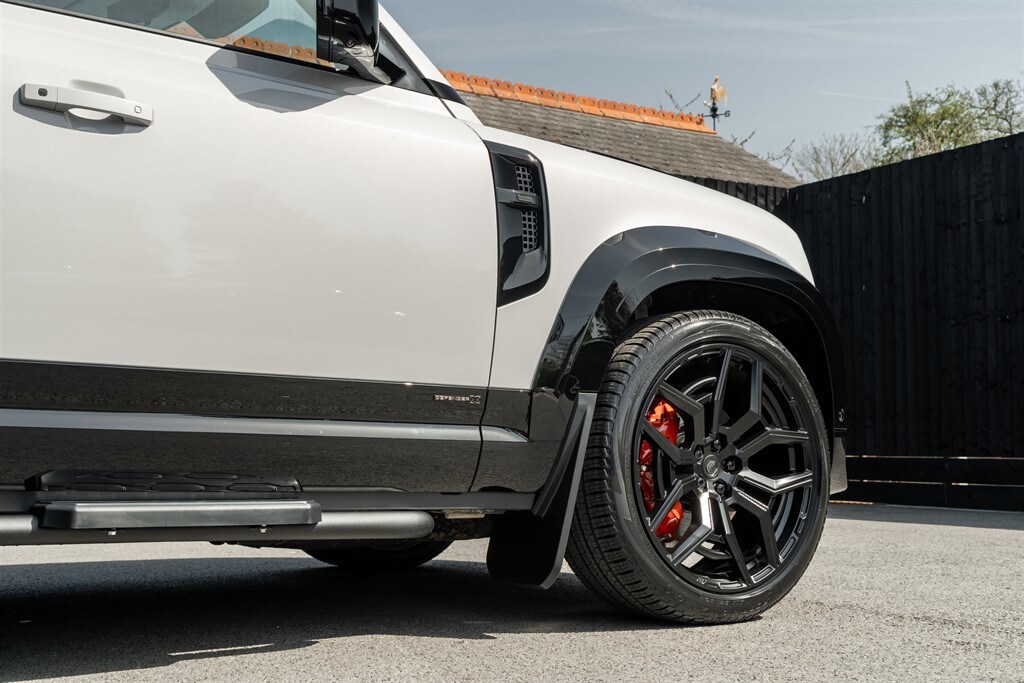 Used Land Rover Defender 110 2026 for sale - 78212168: Photo 22