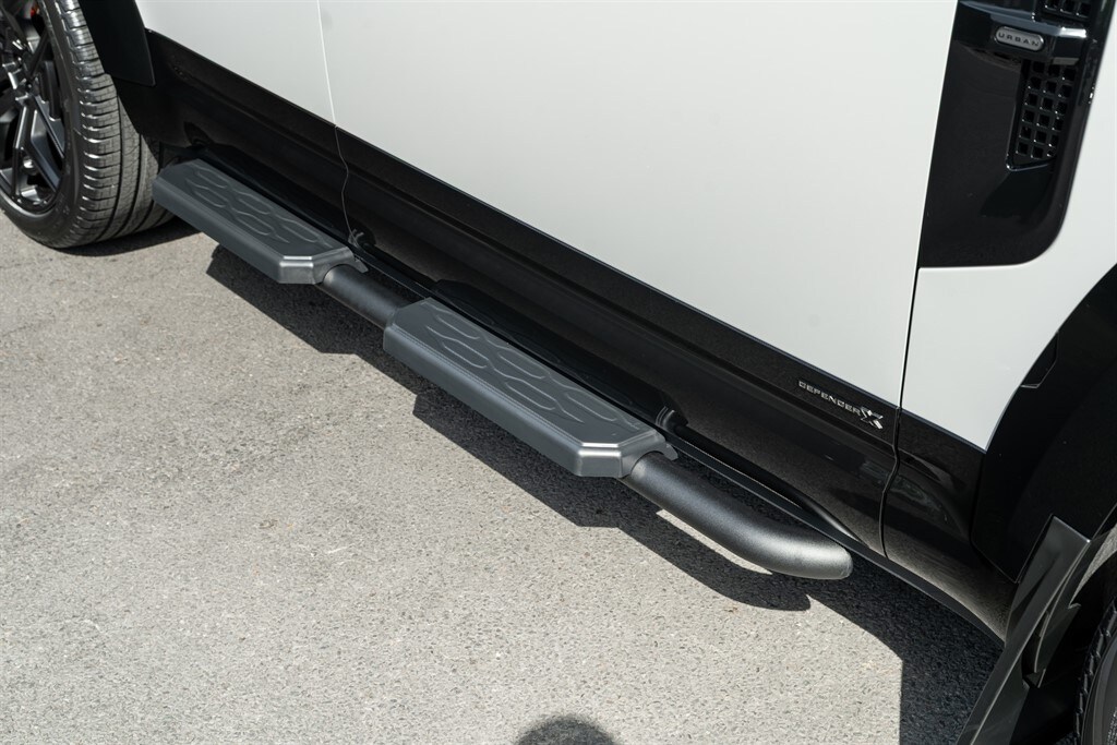 Used Land Rover Defender 110 2026 for sale - 78212168: Photo 23