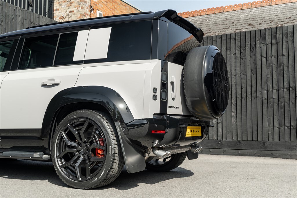 Used Land Rover Defender 110 2026 for sale - 78212168: Photo 24