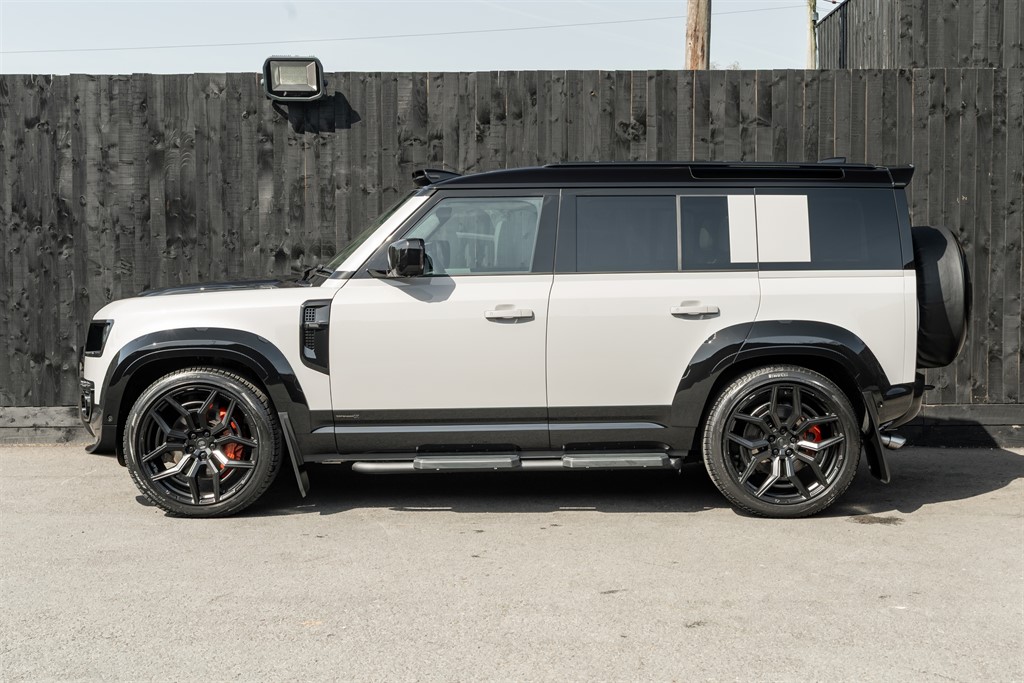 Used Land Rover Defender 110 2026 for sale - 78212168: Photo 3