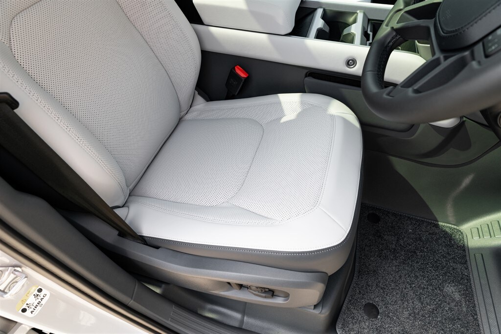 Used Land Rover Defender 110 2026 for sale - 78212168: Photo 39