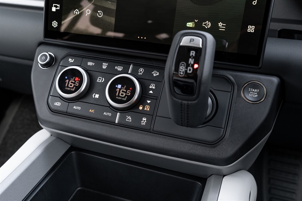 Used Land Rover Defender 110 2026 for sale - 78212168: Photo 52