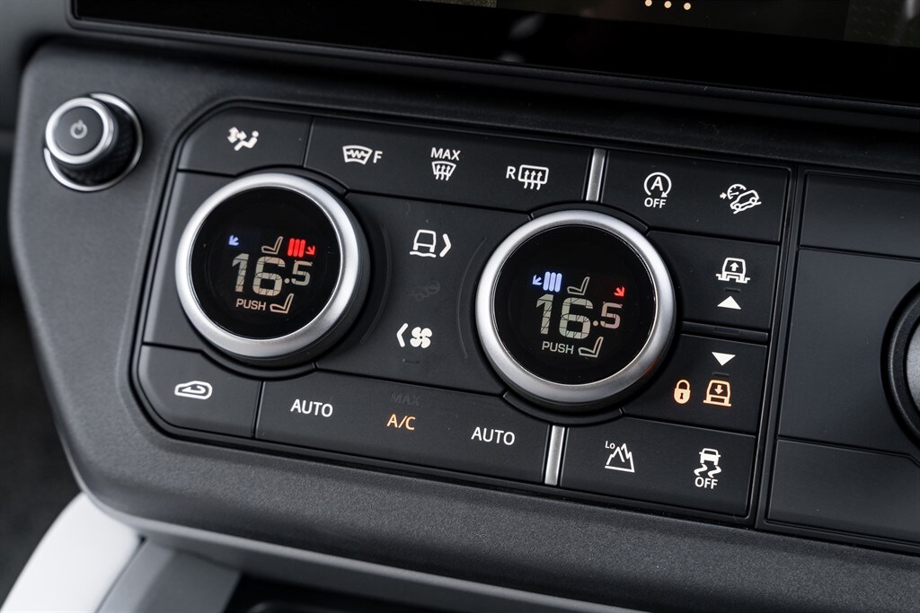 Used Land Rover Defender 110 2026 for sale - 78212168: Photo 53