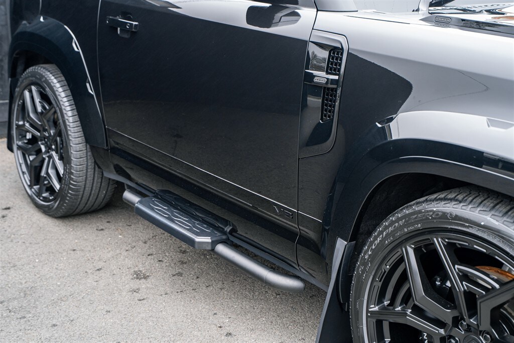 Used Land Rover Defender 90 2026 for sale - 77910116: Photo 12