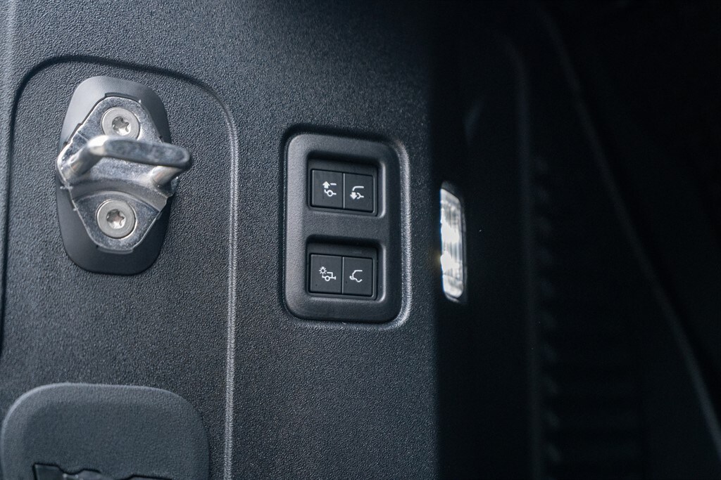 Used Land Rover Defender 90 2026 for sale - 77910116: Photo 17