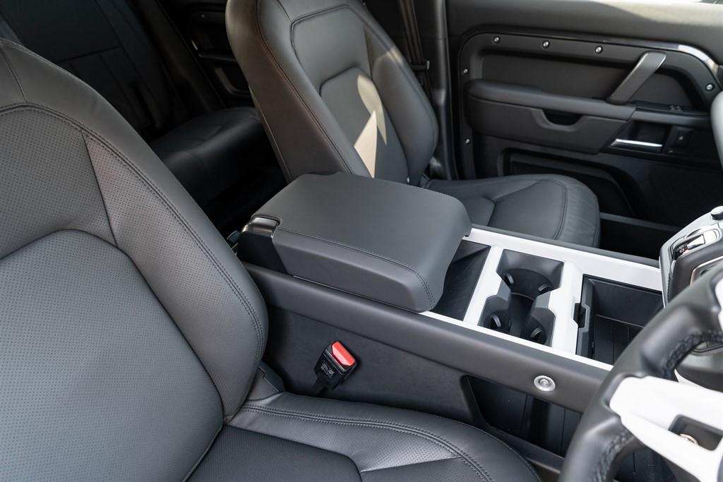 Used Land Rover Defender 110 2026 for sale - 78212167: Photo 38