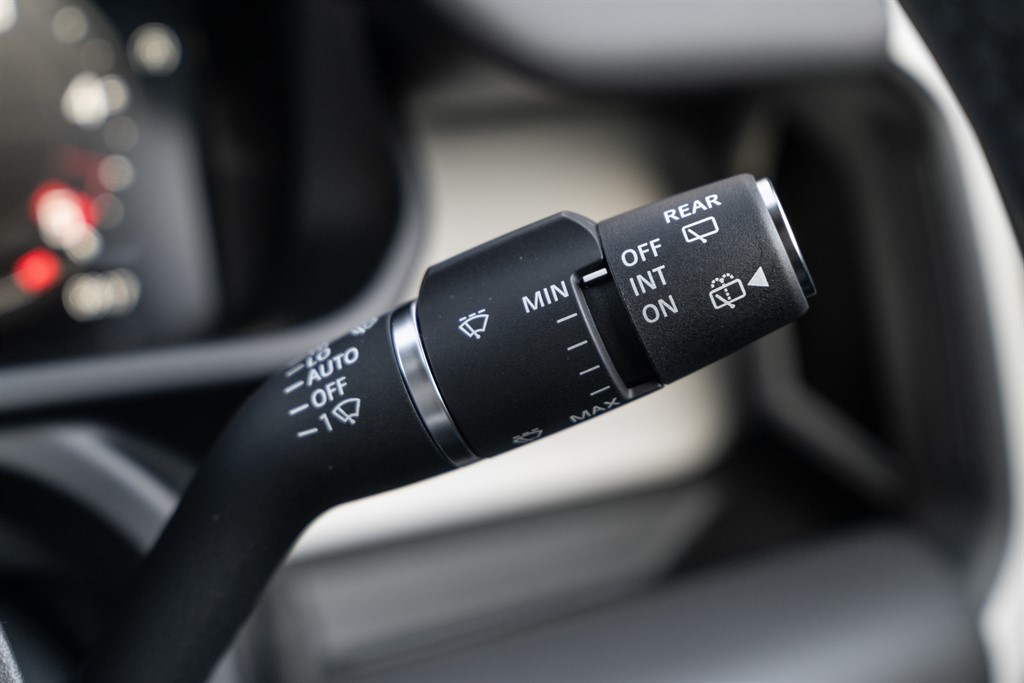 Used Land Rover Defender 110 2026 for sale - 78212167: Photo 44