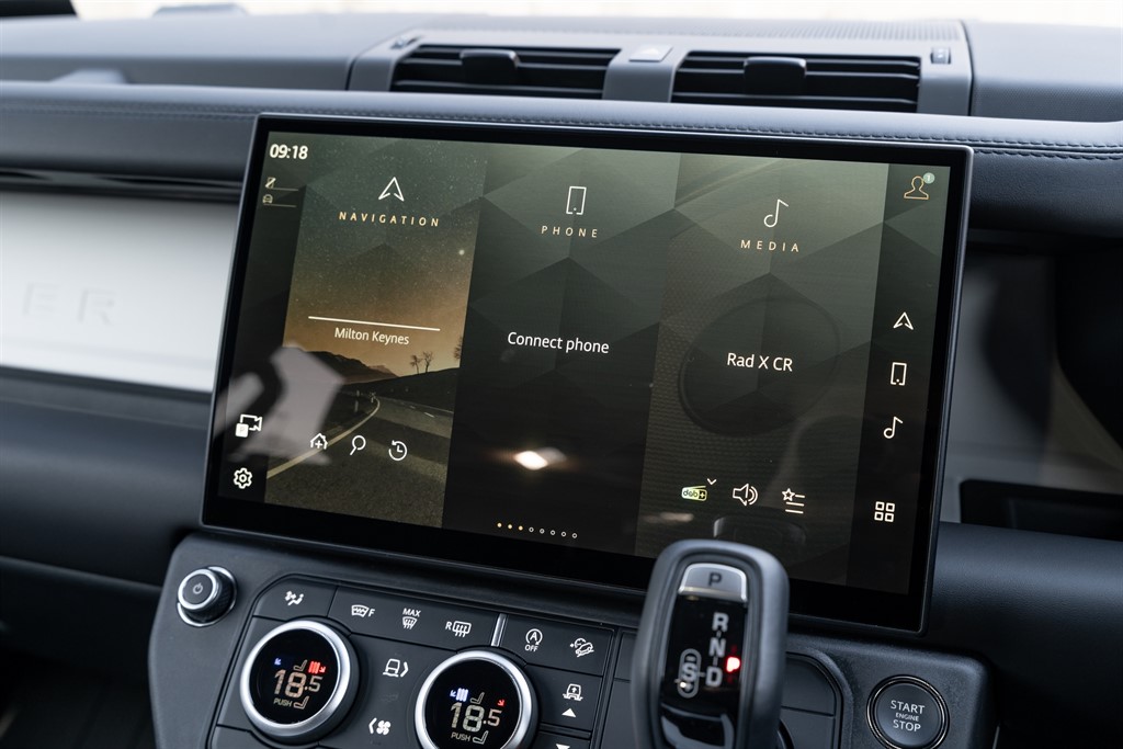 Used Land Rover Defender 110 2026 for sale - 78212167: Photo 46