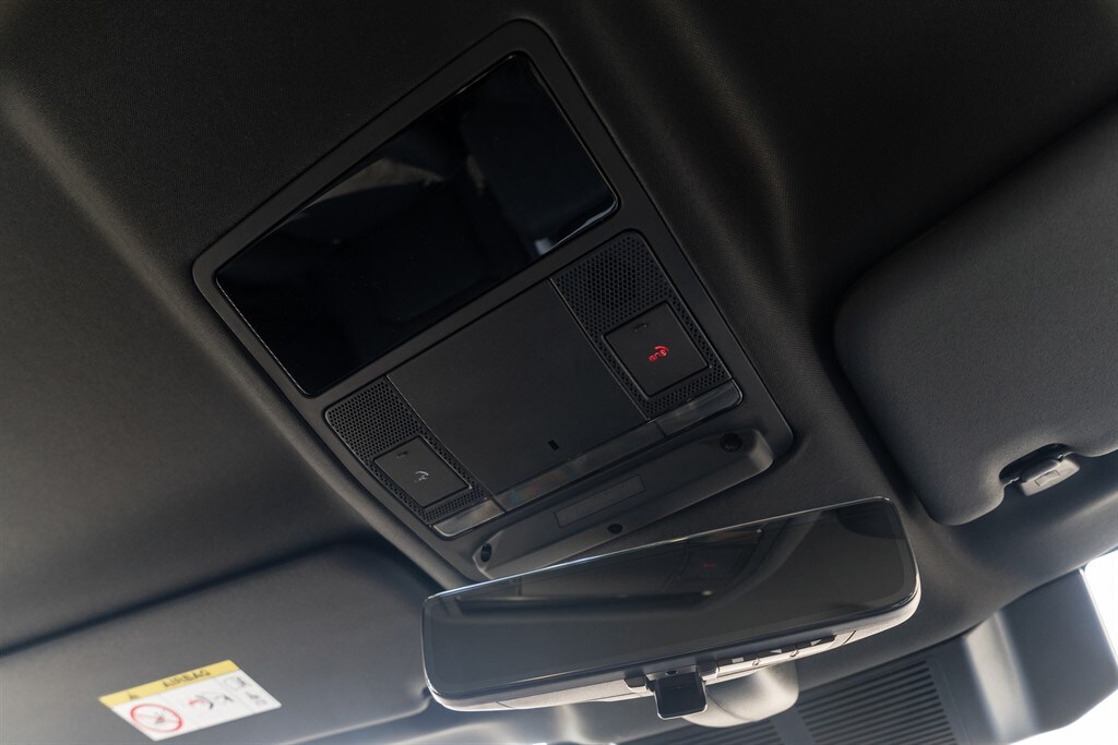 Used Land Rover Defender 110 2026 for sale - 78212167: Photo 55