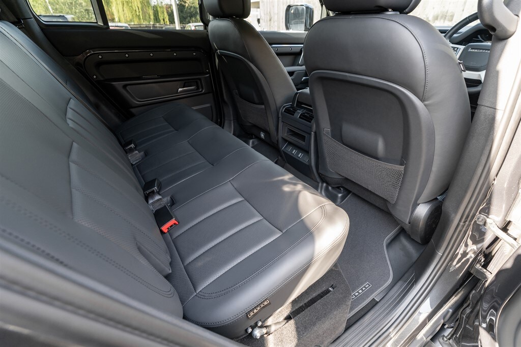 Used Land Rover Defender 110 2026 for sale - 78212167: Photo 58