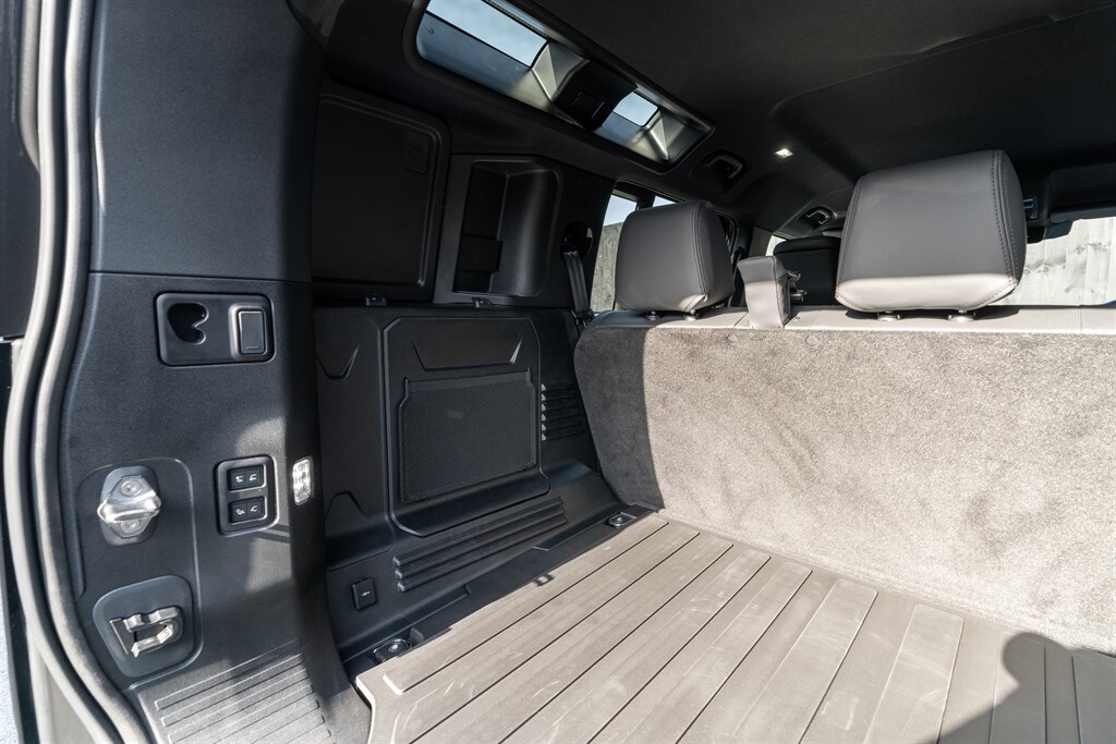 Used Land Rover Defender 110 2026 for sale - 78212167: Photo 60