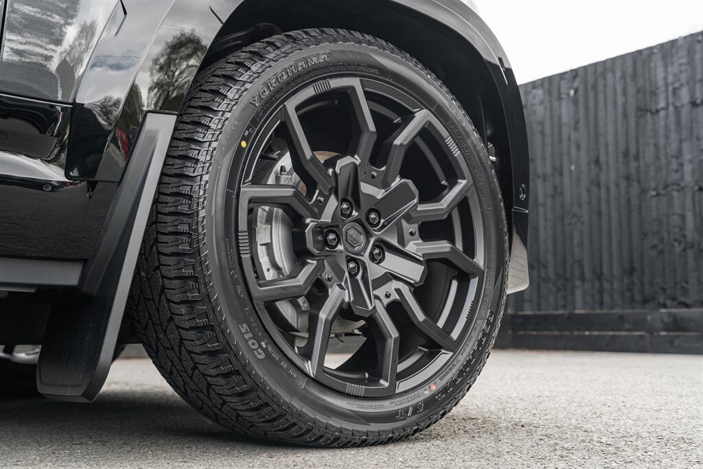 Used Land Rover Defender 110 2026 for sale - 78089094: Photo 18