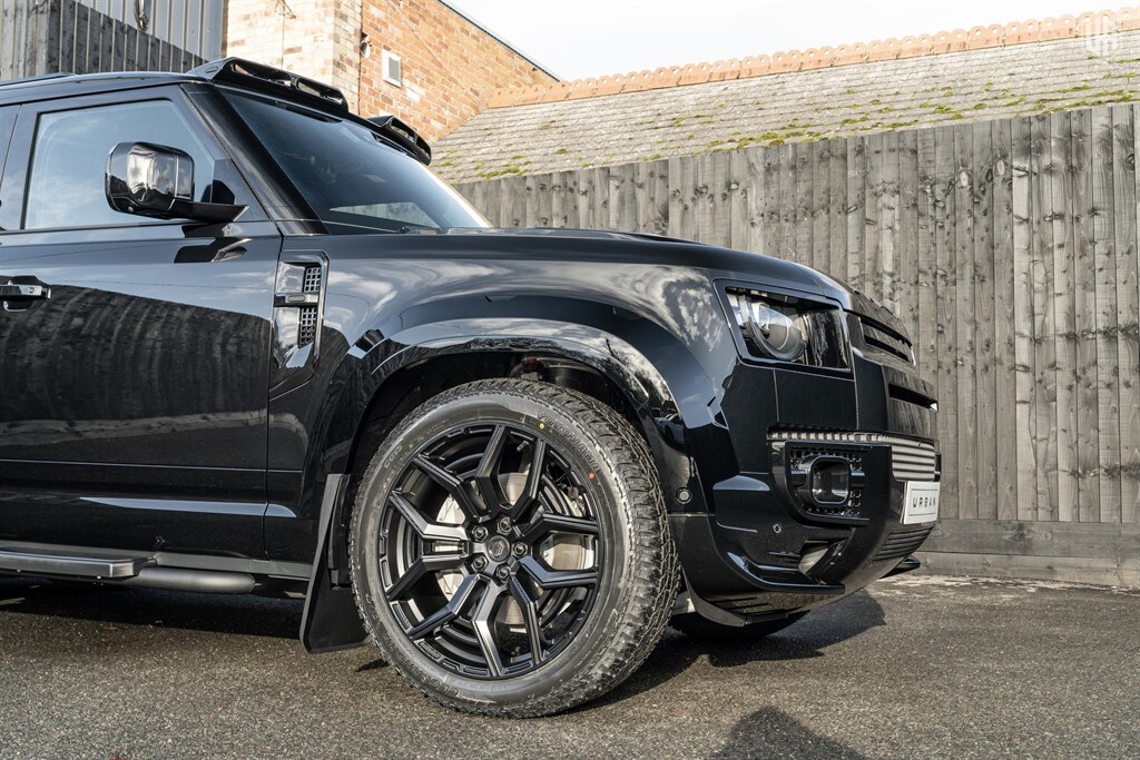 Used Land Rover Defender 110 2025 for sale - 77910110: Photo 10