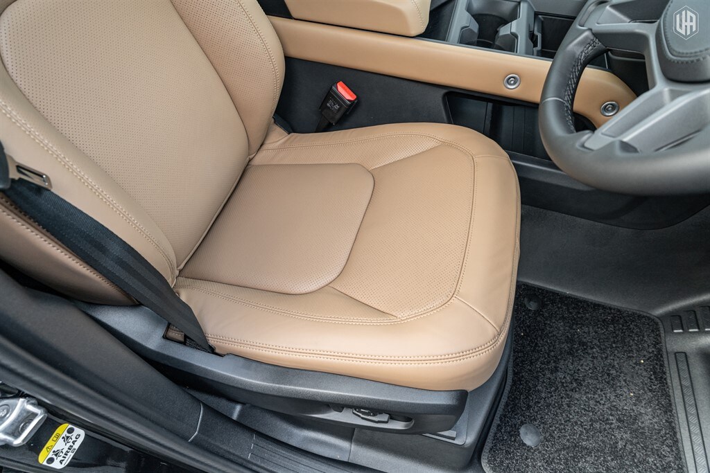 Used Land Rover Defender 110 2025 for sale - 77910110: Photo 38