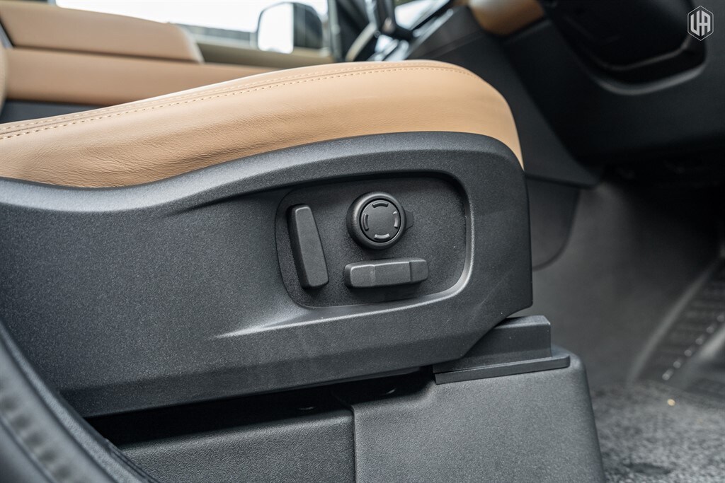 Used Land Rover Defender 110 2025 for sale - 77910110: Photo 39