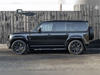 Used Land Rover Defender 110 2025 for sale - 77910110: Photo