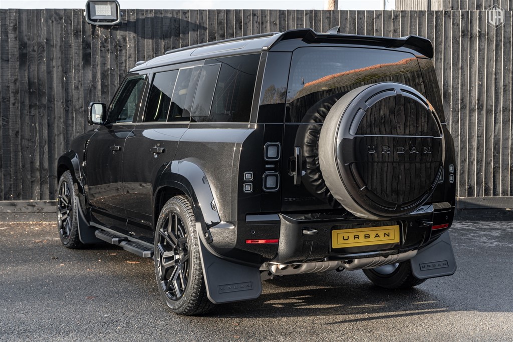 Used Land Rover Defender 110 2025 for sale - 77910110: Photo 4