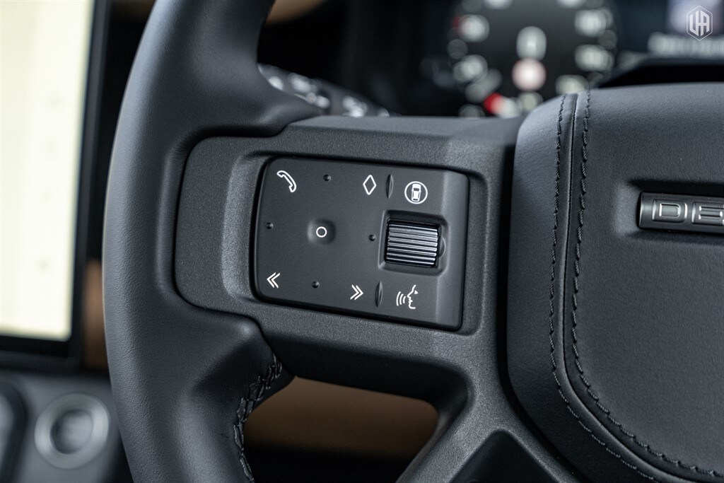 Used Land Rover Defender 110 2025 for sale - 77910110: Photo 43