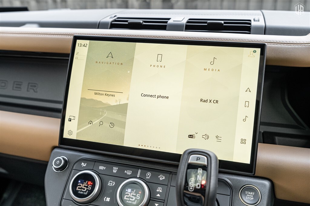 Used Land Rover Defender 110 2025 for sale - 77910110: Photo 48