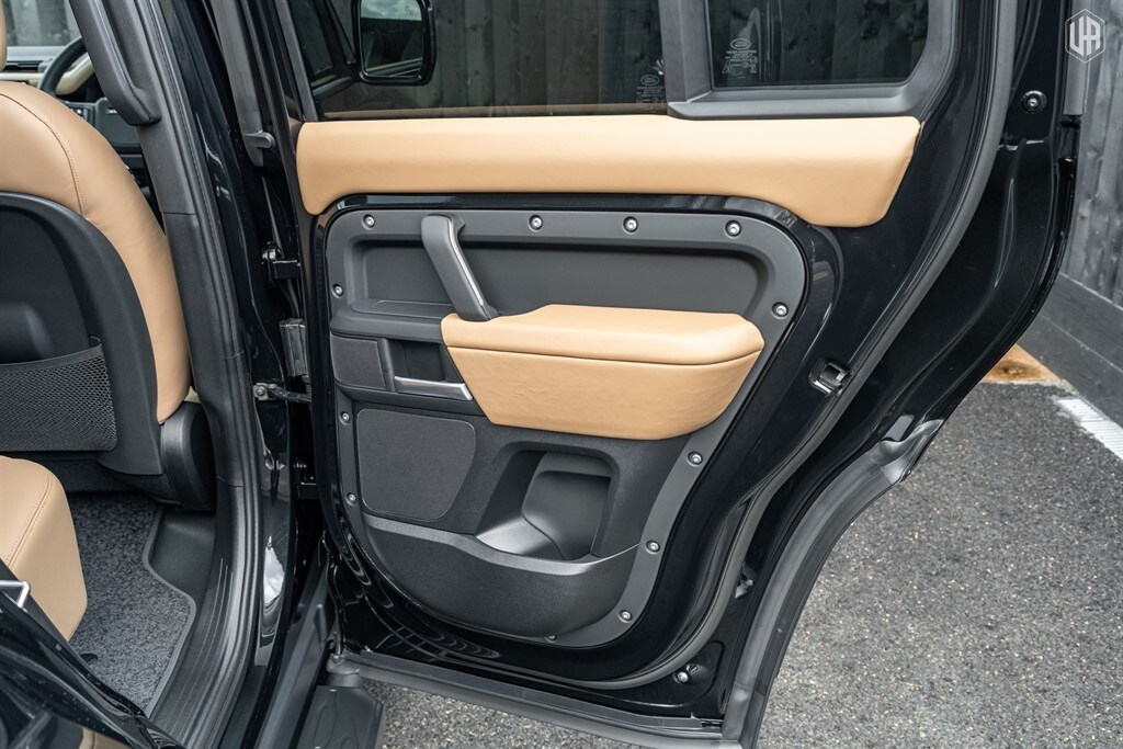 Used Land Rover Defender 110 2025 for sale - 77910110: Photo 59