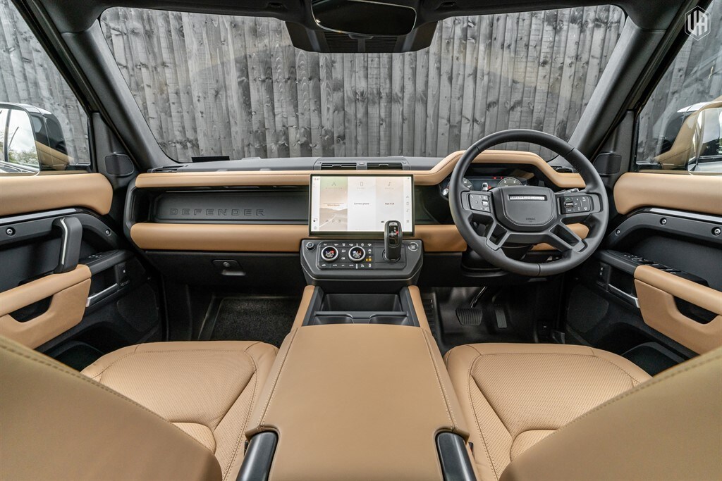 Used Land Rover Defender 110 2025 for sale - 77910110: Photo 8