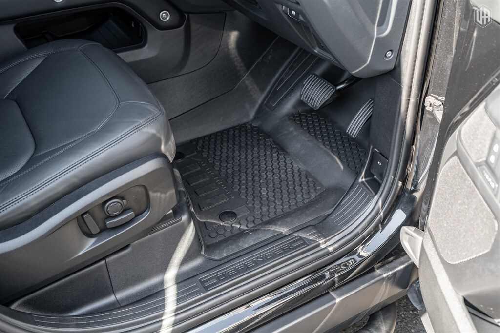 Used Land Rover Defender 110 2026 for sale - 77965542: Photo 34