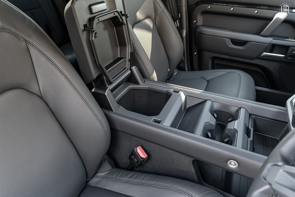 Used Land Rover Defender 110 2026 for sale - 77965542: Photo 43