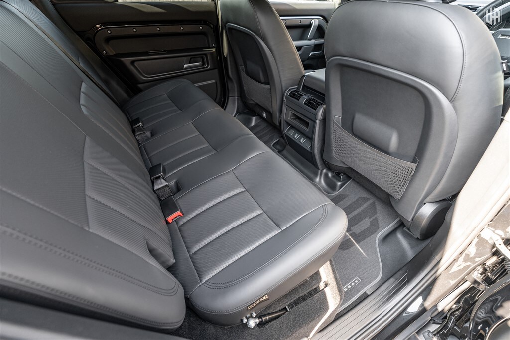 Used Land Rover Defender 110 2026 for sale - 77965542: Photo 62