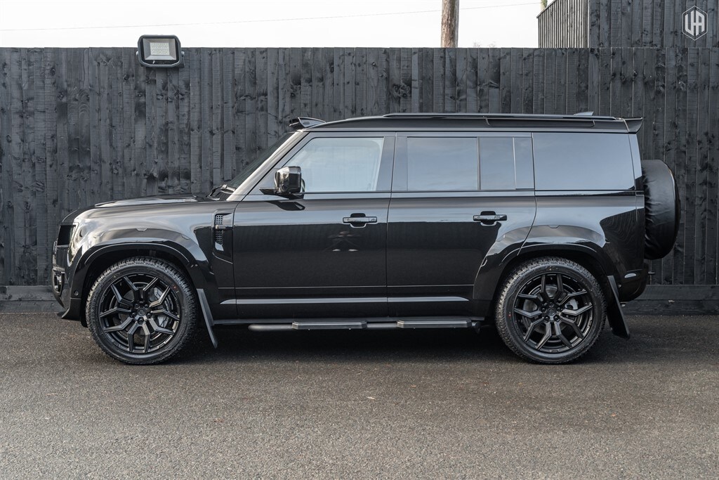 Used Land Rover Defender 110 2025 for sale - 77910096: Photo 3