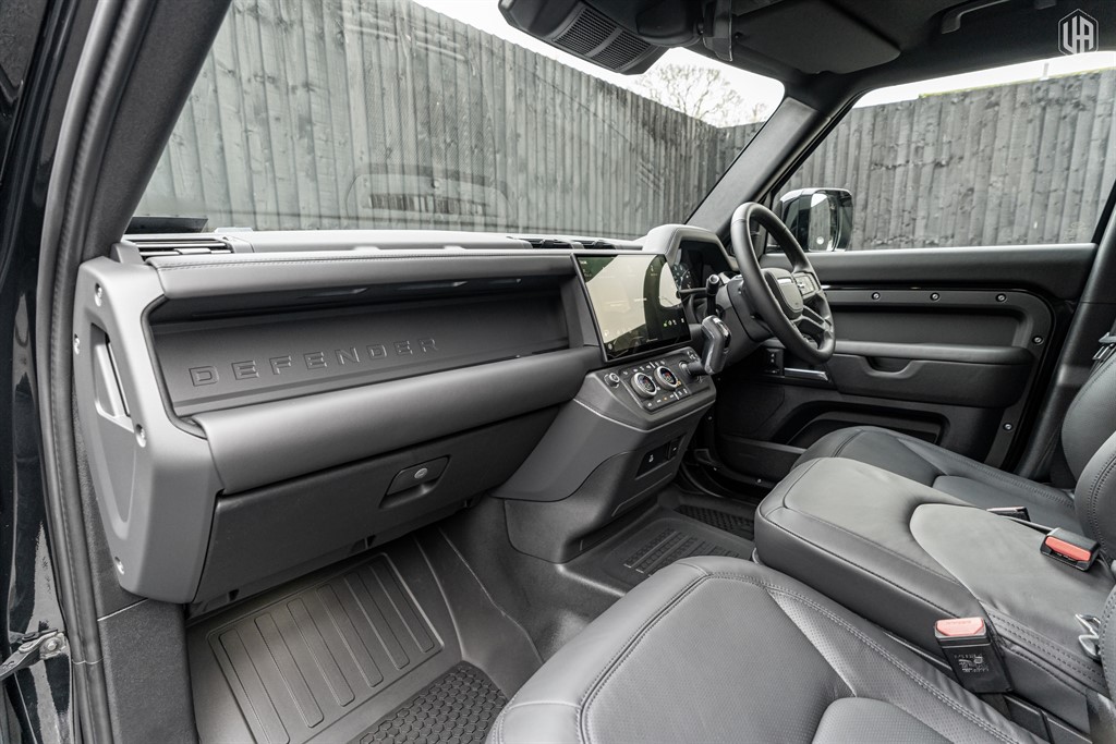 Used Land Rover Defender 110 2025 for sale - 77910096: Photo 35