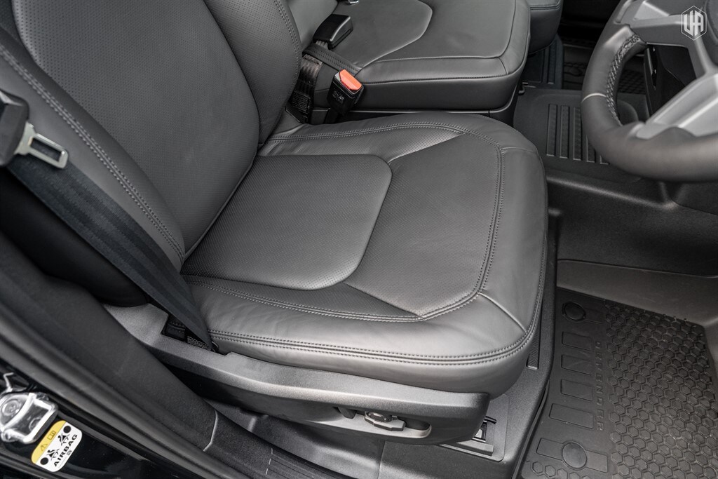 Used Land Rover Defender 110 2025 for sale - 77910096: Photo 38