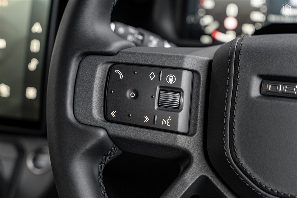 Used Land Rover Defender 110 2025 for sale - 77910096: Photo 44