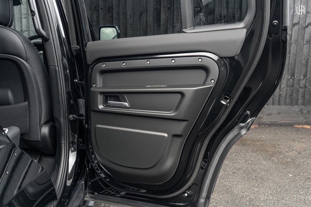 Used Land Rover Defender 110 2025 for sale - 77910096: Photo 57