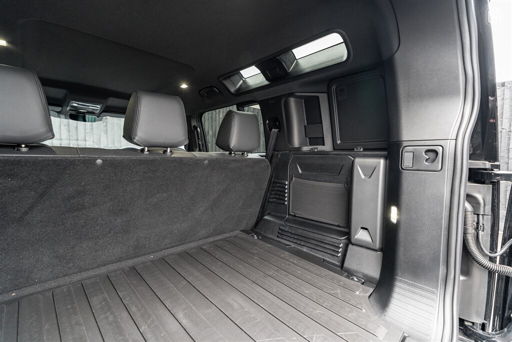 Used Land Rover Defender 110 2025 for sale - 77910096: Photo 62