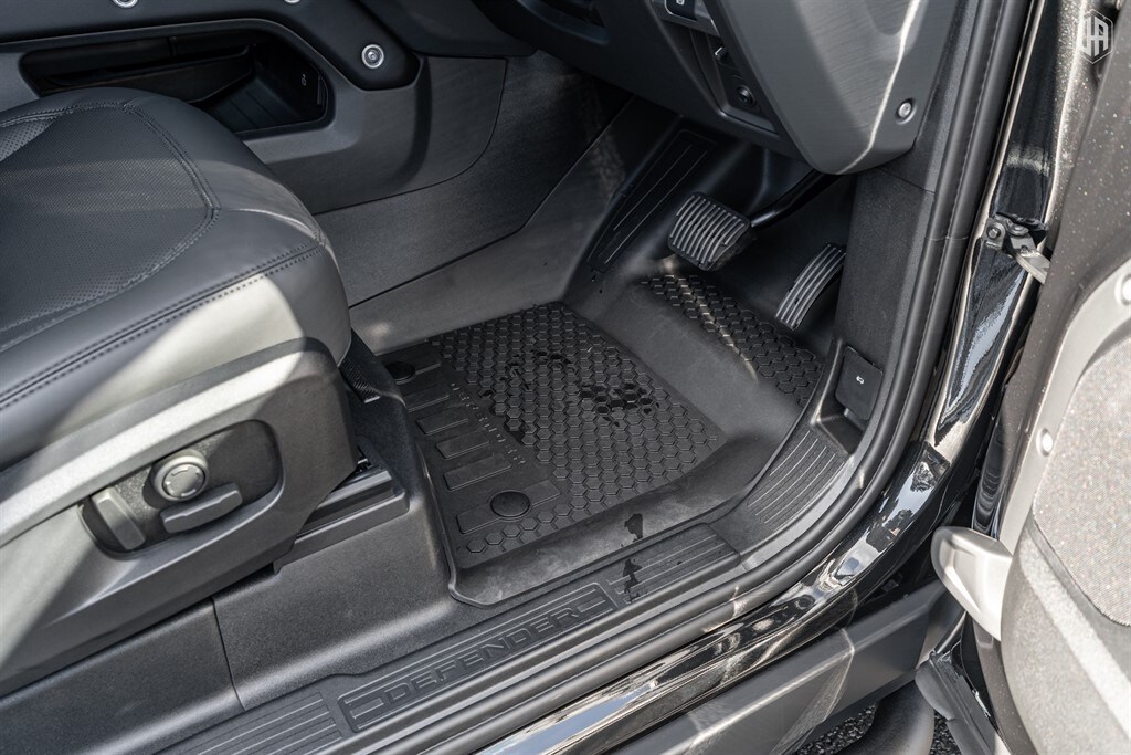 Used Land Rover Defender 90 2026 for sale - 77910076: Photo 34