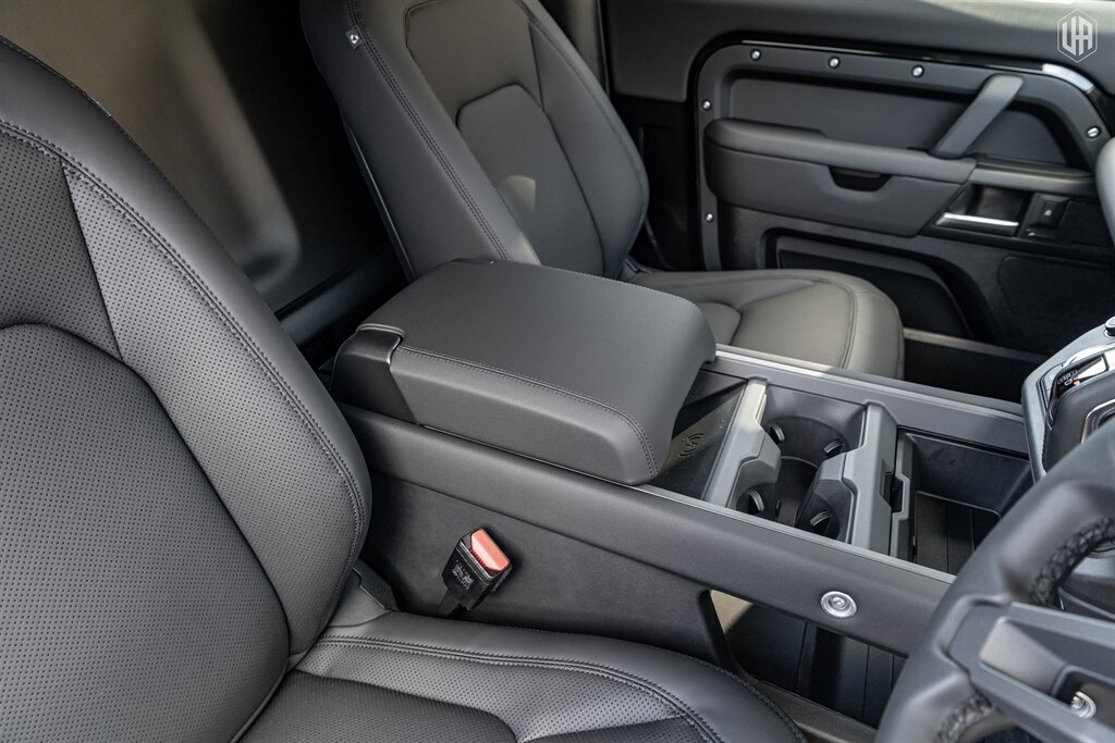 Used Land Rover Defender 90 2026 for sale - 77910076: Photo 41