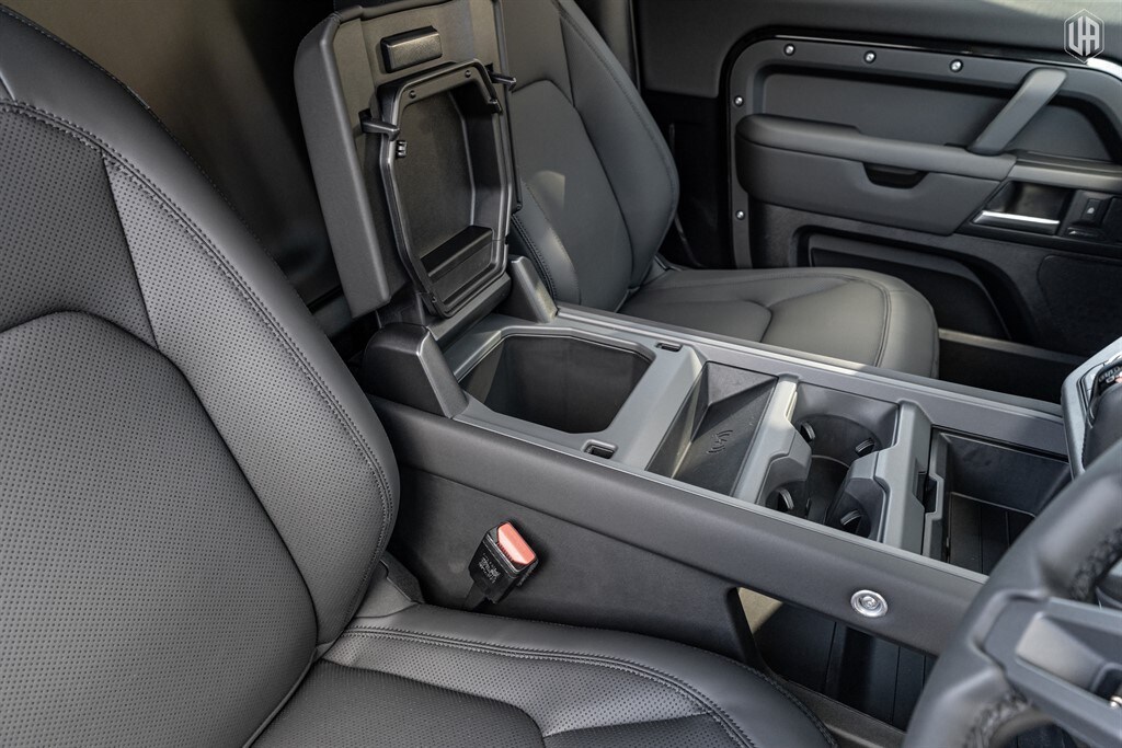 Used Land Rover Defender 90 2026 for sale - 77910076: Photo 42