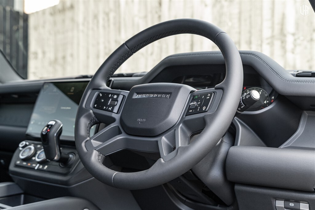 Used Land Rover Defender 90 2026 for sale - 77910076: Photo 43