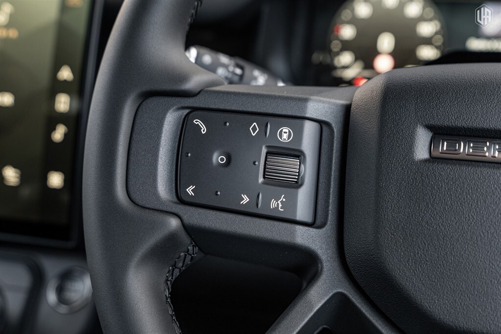 Used Land Rover Defender 90 2026 for sale - 77910076: Photo 44