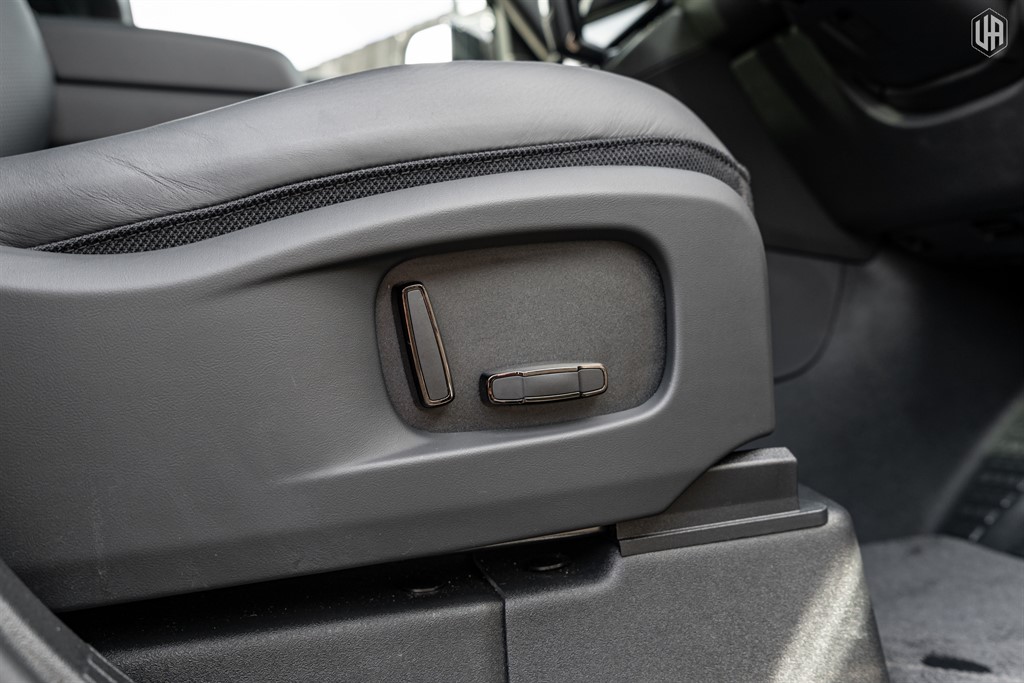 Used Land Rover Defender 110 2026 for sale - 77918280: Photo 39