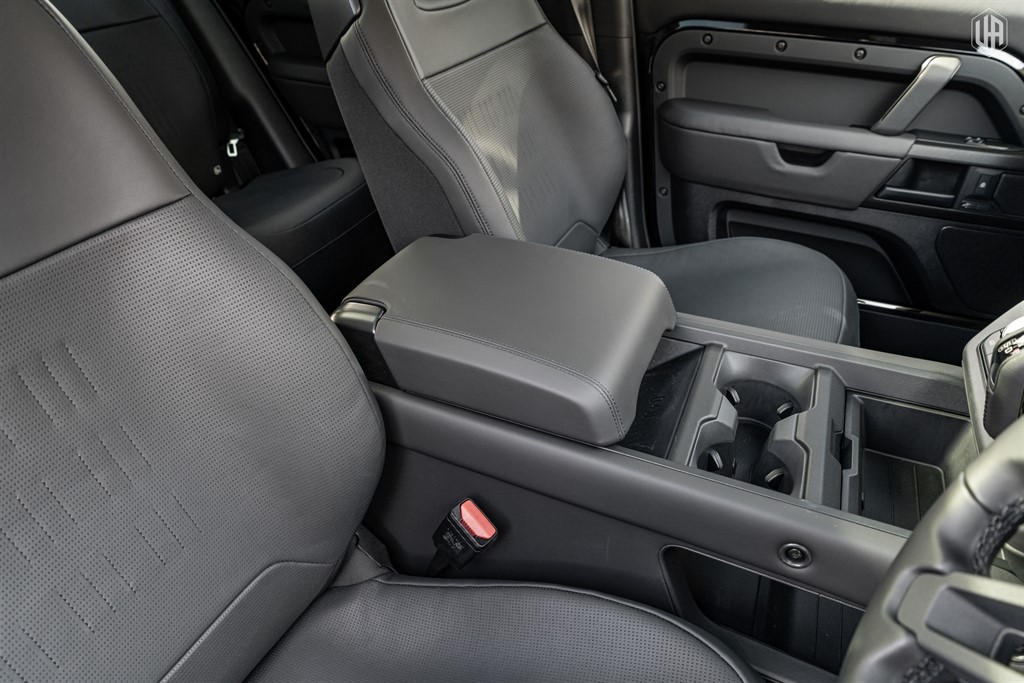 Used Land Rover Defender 110 2026 for sale - 77918280: Photo 40