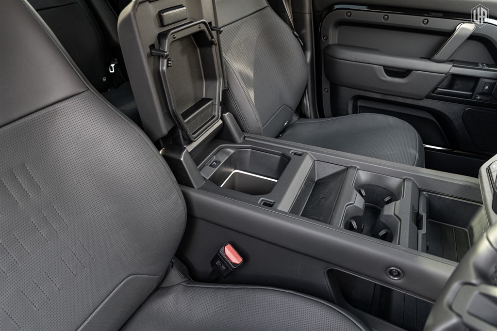 Used Land Rover Defender 110 2026 for sale - 77918280: Photo 41