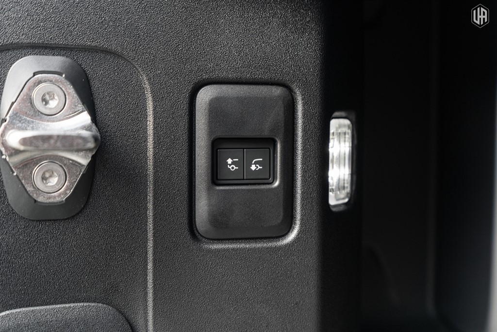 Used Land Rover Defender 110 2026 for sale - 77918280: Photo 65