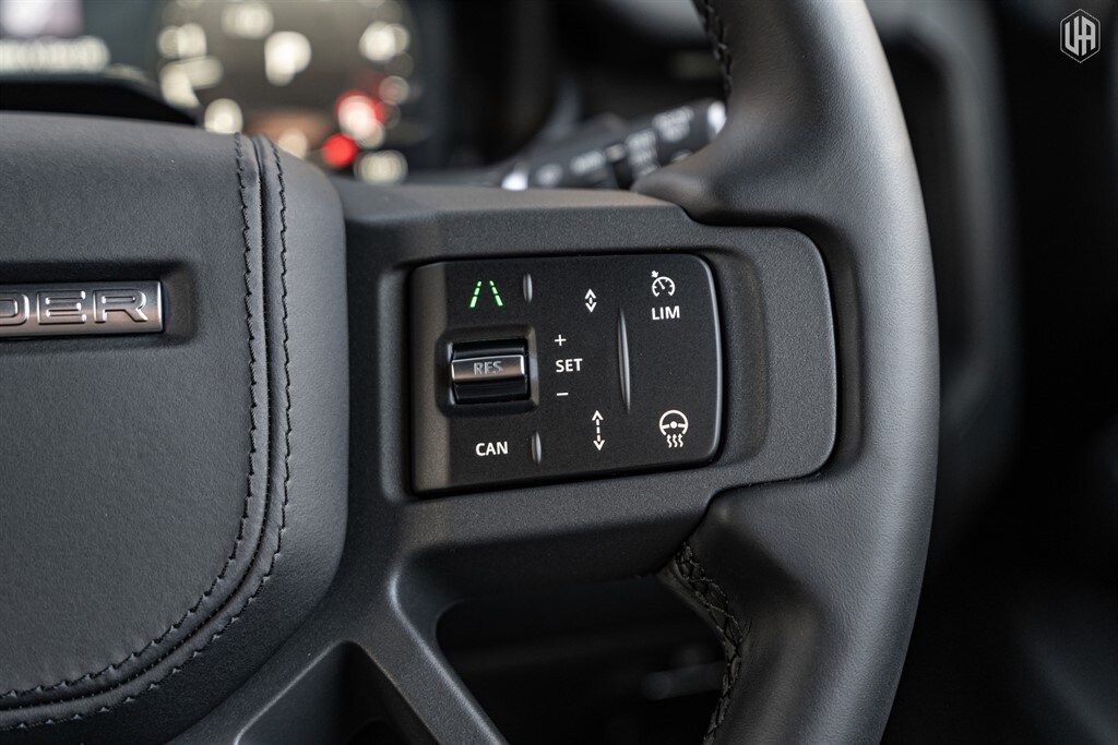 Used Land Rover Defender 110 2025 for sale - 77910097: Photo 44