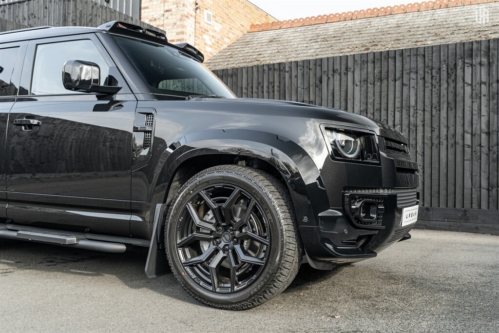 Used Land Rover Defender 110 2026 for sale - 77910108: Photo 10