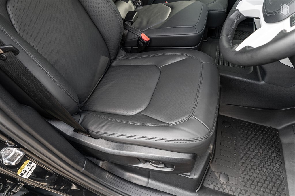 Used Land Rover Defender 110 2026 for sale - 77910108: Photo 38