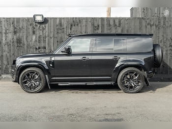 Used Land Rover Defender 110 2026 for sale - 77910108: Photo