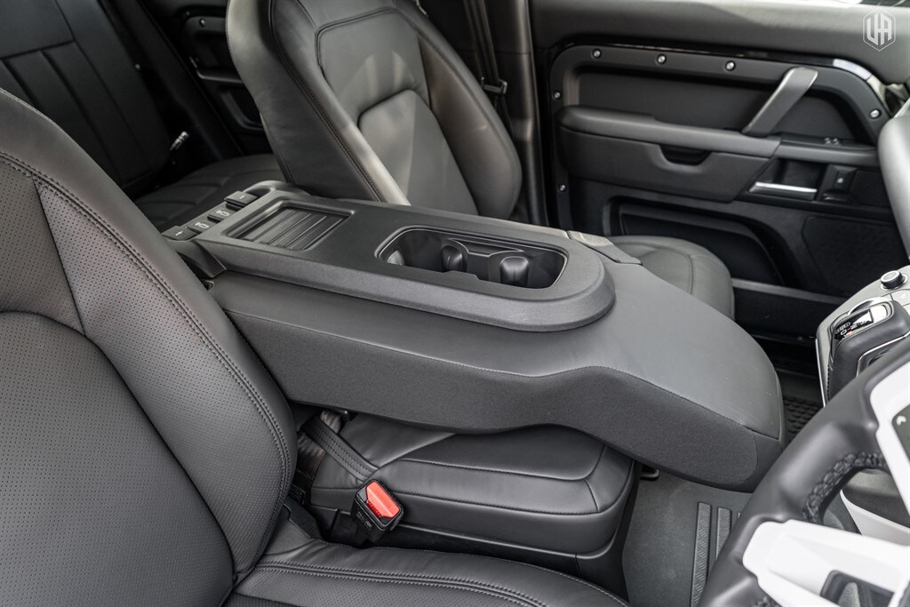 Used Land Rover Defender 110 2026 for sale - 77910108: Photo 41