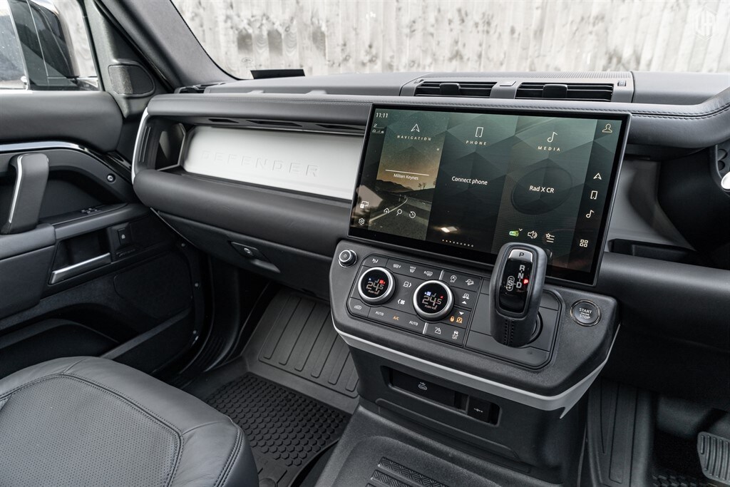 Used Land Rover Defender 110 2026 for sale - 77910108: Photo 48